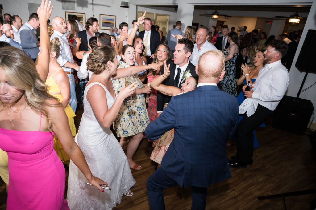 Destination wedding photography at Thousand Islands Club on Wellesley Island overlooking the scenic Thousand Islands region